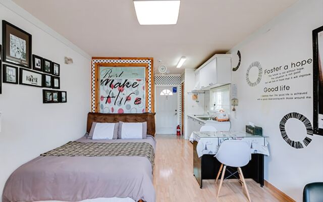 Yangyang Seorak Spa Herbvill Pension