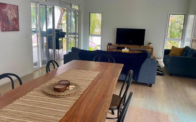 Garreembee 1770 House