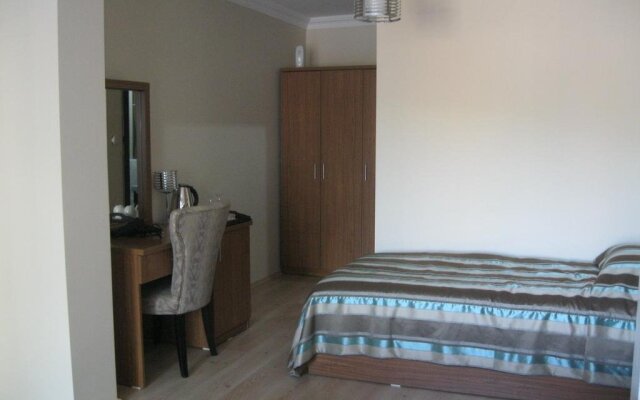 Emin Apart Pension