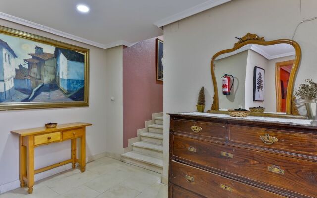 Hostería El Bodegón De Gredos