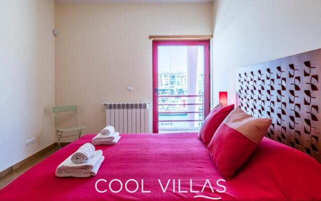 Villa AcquaMarina - 5 bedroom, water front villa