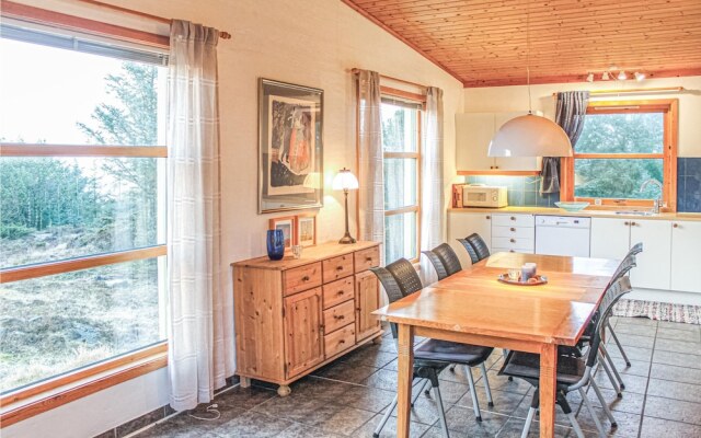 Beautiful Home In Haugesund With Sauna, Wifi And 3 Bedrooms