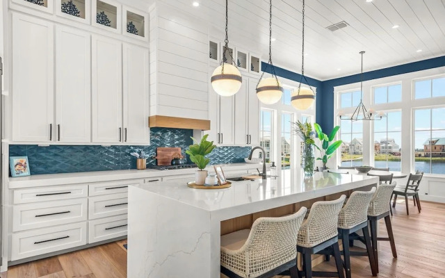 Blue Water Villa 304 SUN