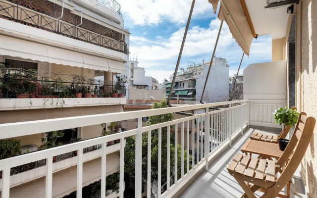 Arco - 2-BR Apt in the Heart of Athens