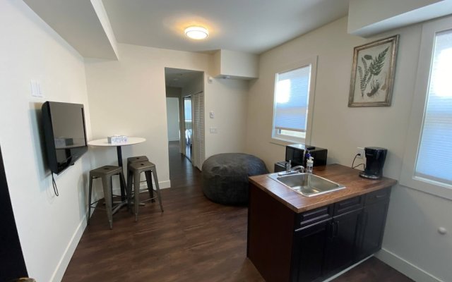 Brand New 1 Br 1 Bath. Close To All. Walkable