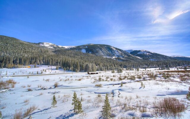 Evans Mountain Lodge