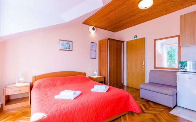 Apartments Mali Paradiso