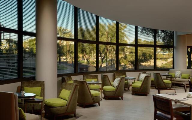 DoubleTree Suites by Hilton Phoenix