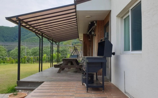 Pohang Haneulbyeoliyagi Pension