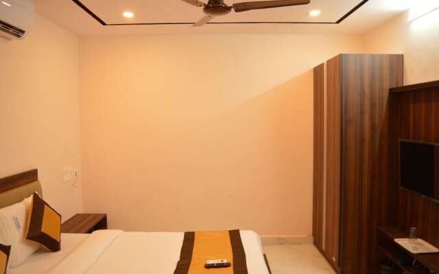 Hotel Plaza Residency