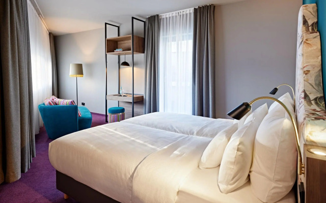 Me and All Hotel Dusseldorf Oberkassel, by Hyatt