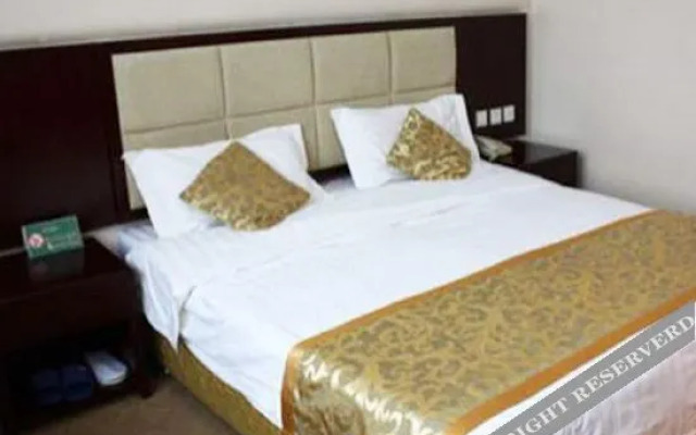 Luojiang Rainbow Hotel