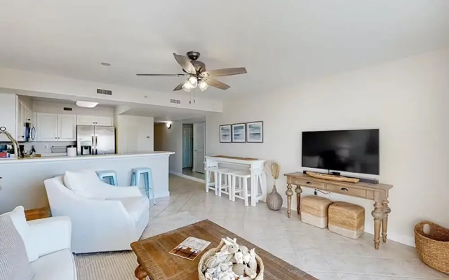 Pelican Isle 117
