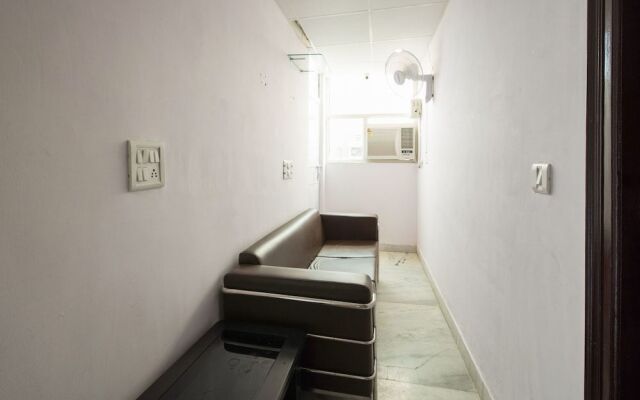 OYO 14728 Manan Residency