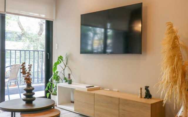 w Splendid 1BR With Balcony in Miraflores