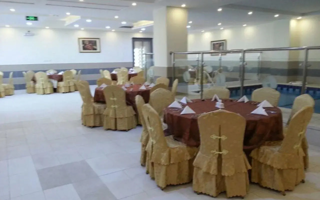 La Fontaine Al Jawharah Suites