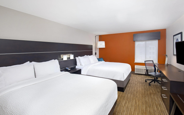 Holiday Inn Express & Suites Locust Grove by IHG