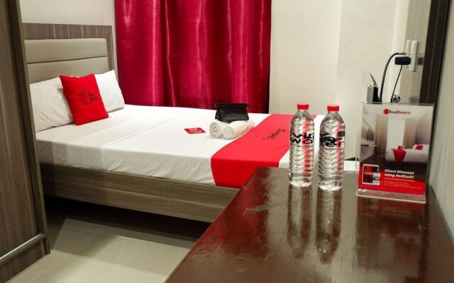 Reddoorz Plus @ La Guardia Lahug