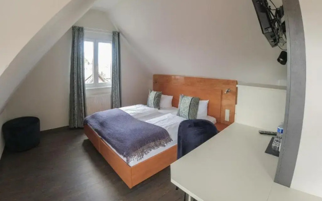 Hotel & Gästehaus Im Ziegelweg garni