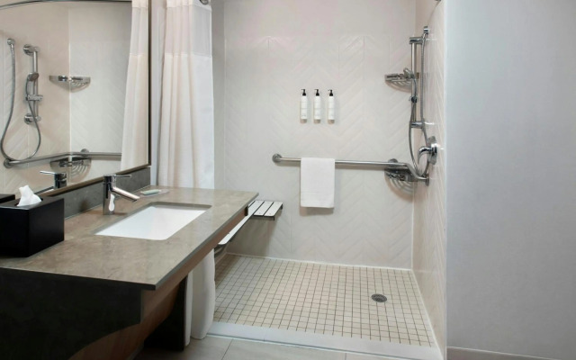 Fairfield Inn & Suites by Marriott Woodbridge