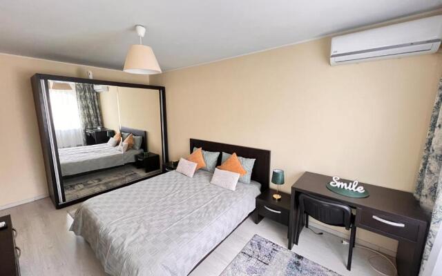 2 rooms apartment Airy & Bright Palas Center