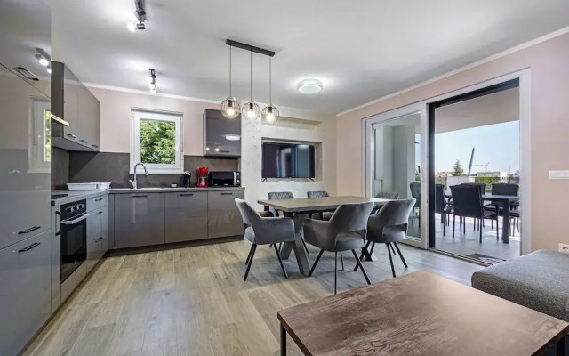 Sauna & Jacuzzi Apartment Rossa