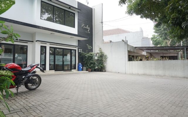 Residences by RedDoorz Syariah @ Buah Batu