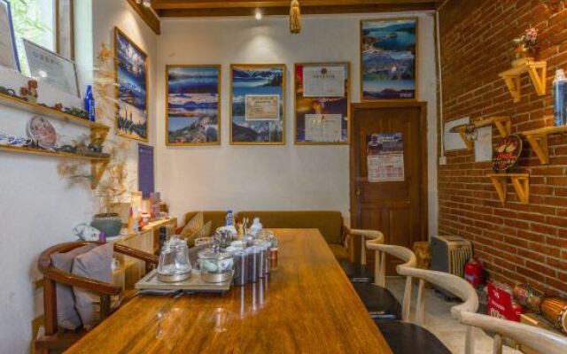 Yulin Lanshan Inn