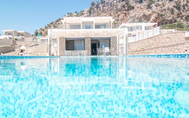 Francis & Gregorys Luxury Villas