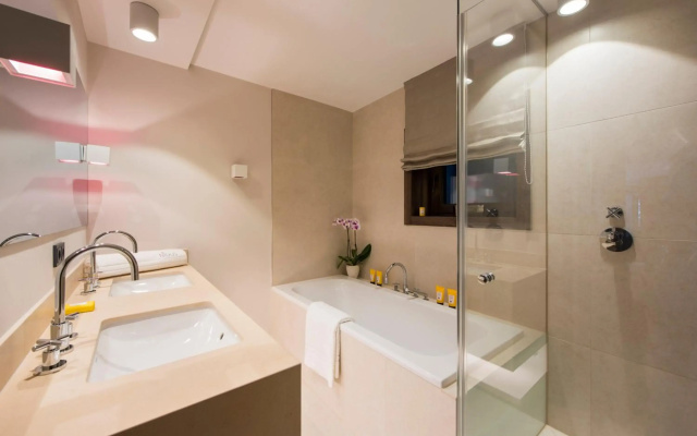 Nidus Luxury Apartments