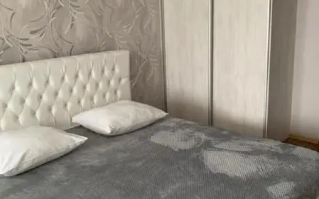 Kvartirnoe byuro IziRent EasyRent na ul. Yubileynaya, 79-272