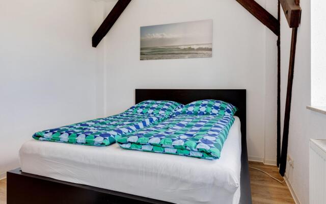 Spacious Family Haven in Kropelin