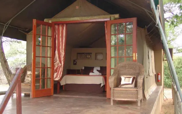 Bateleur Tented Safari Lodge & Bush Spa