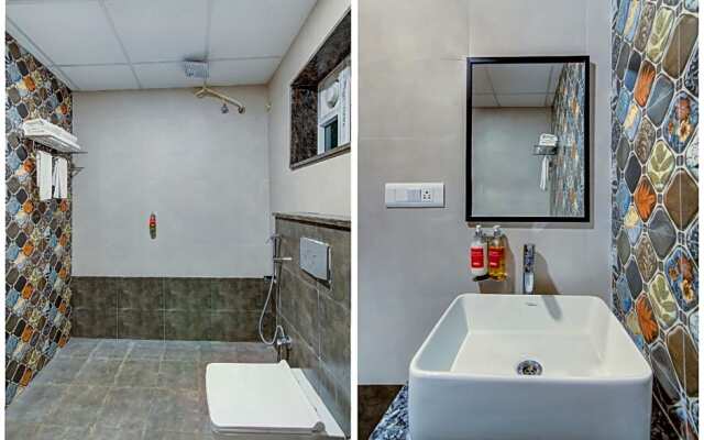 OYO Townhouse 74778 Greater Noida