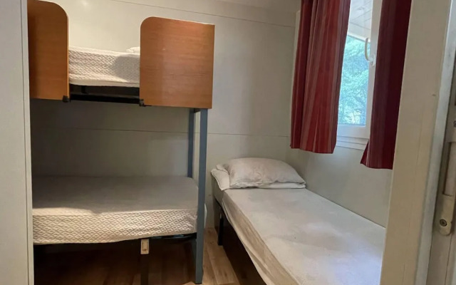 Cosy Mobile Home in Toscana With Shared Pool