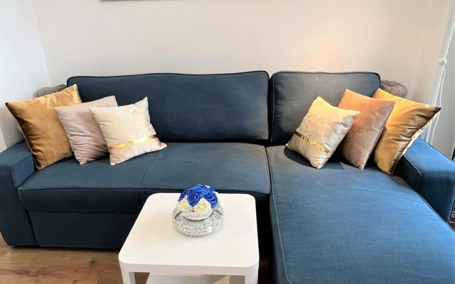 Luxury 5 Star Studio in the City Center with Pool