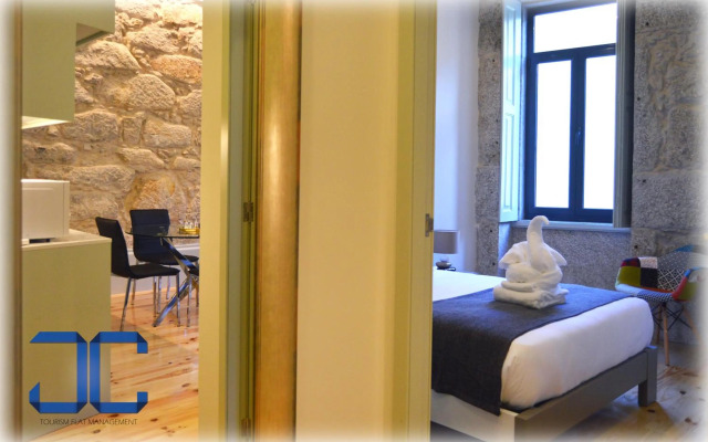 Click! Apartment by JC