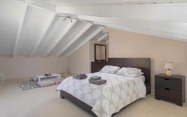 La Maisonette - 4 bedroom villa near the beach
