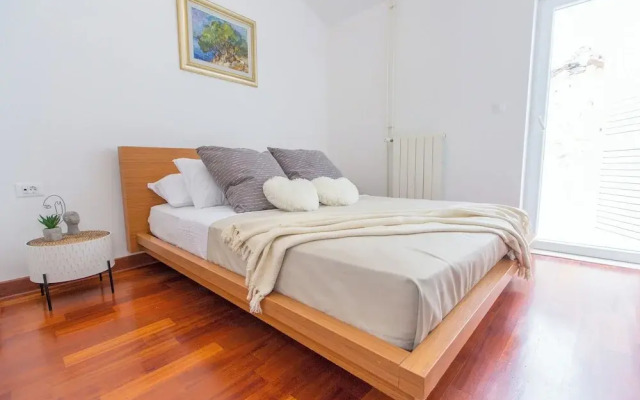 Green Hills Apartment