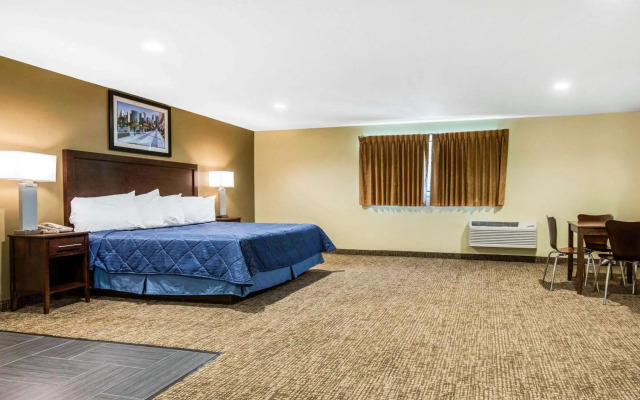 Rodeway Inn Lyons - La Grange