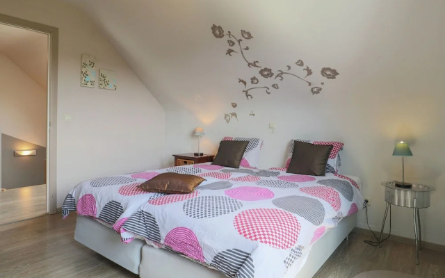Beautiful Holiday Home with Hot Tub in Durbuy