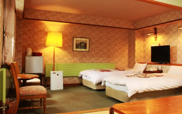 Hotel Astoria (Nagano)