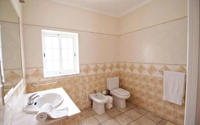 Villa In Albufeira, Portugal 101343