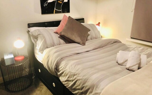 Lovely 4BD House in Newcastle on Tyne
