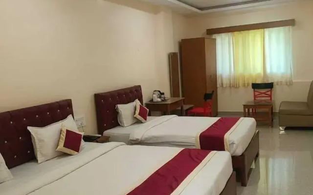 Hotel Rekha International