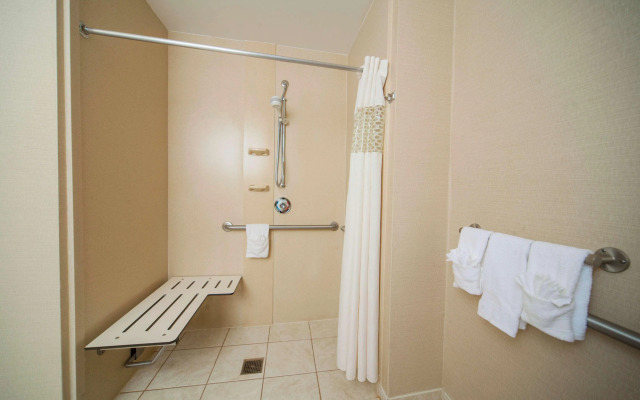 Hampton Inn & Suites Valdosta/Conference Center