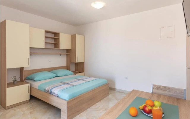 Studio Apartment in Krvavica