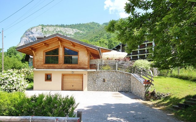 Chalet With 6 Bedrooms in Saint-jean-d'aulps, With Wonderful Mountain