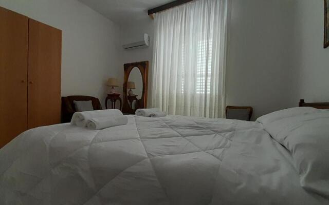 Welcomely - Janas de Ilu