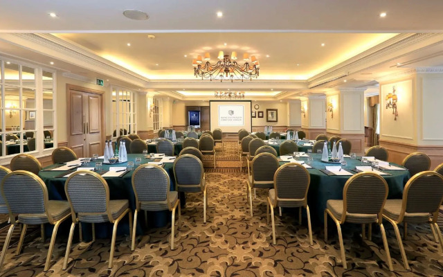 Macdonald Compleat Angler